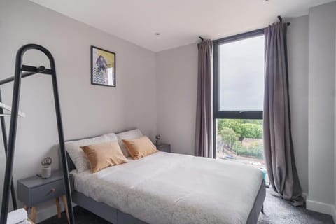 Fantastic 3 Bedroom Manchester Apartment Apartment in Salford