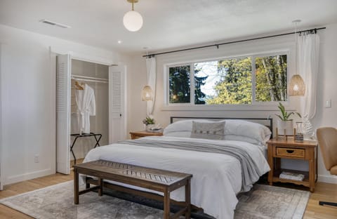 Bed, Bedroom, wardrobe