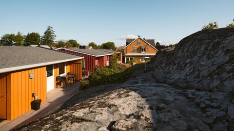 Property building, Day, Natural landscape