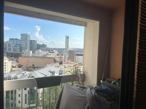 Superbe T2 type loft proche Paris La Défense Arena et 30 min stade de France Apartment in Puteaux