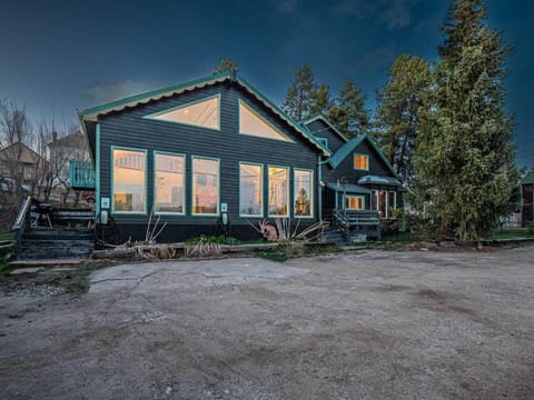 Victorian Mansion near Main St - Gym Spa and More House in Leadville