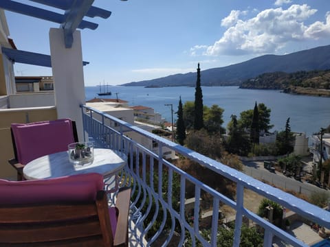 KTM Sunny Villas Apartment hotel in Poros