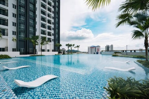 JOVIAL Modern Cozy Suite `Metropol BM BandarPerda Condo in Penang