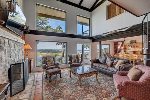 Perched Above the River Maison in Lake Travis