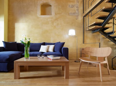 Living room, Lounge or bar, Seating area