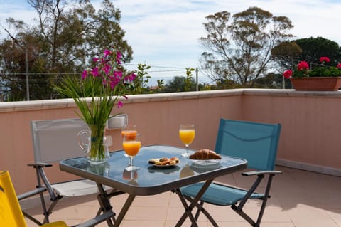 View (from property/room), Balcony/Terrace