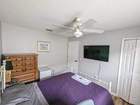 2 private rooms in a quiet neighborhood can book up to 4 people Vacation rental in Winter Garden