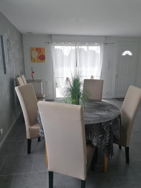 Appartement indépendant, parking privé, 600m du circuit Apartment in Le Mans