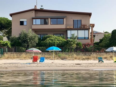 Property building, Beach