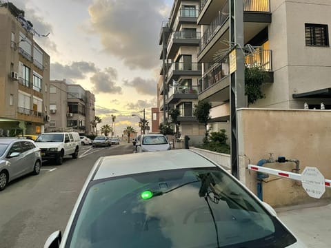 Peaceful and intimate by the sea Apartment in Haifa