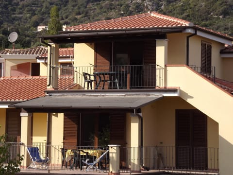 Yellon House Condo in Santa Maria Navarrese