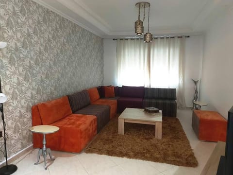 Spacieux 4 Ch, Family Only, 2 min de la plage Condo in Tangier