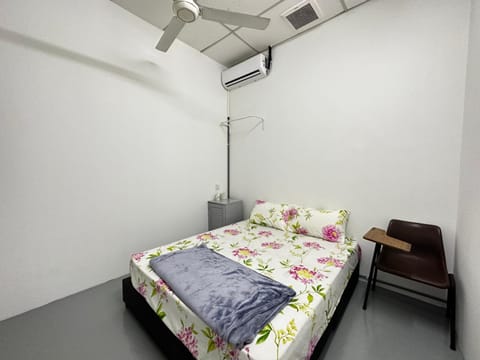 Jiaxin Dormitory-Setia Indah 家馨青年旅宿 Bed and Breakfast in Johor Bahru