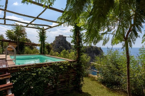 Casa del Capitano Villa in Conca dei Marini