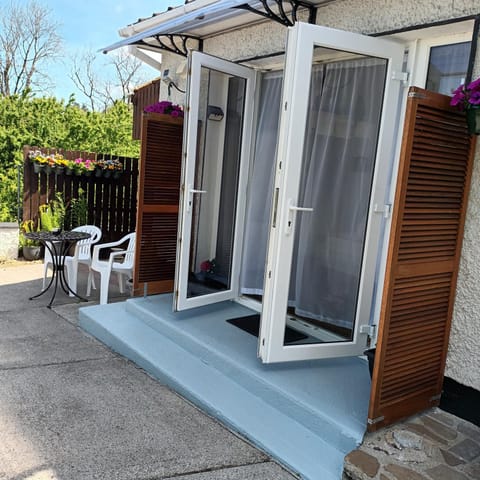 Property building, Balcony/Terrace