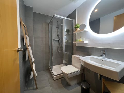 Cozy apartment well-located in Terrassa, Barcelona Apartment in Terrassa