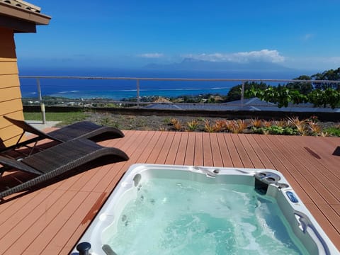 Natural landscape, Hot Tub, Sea view, sunbed