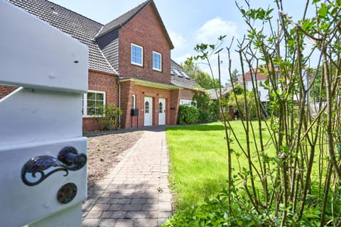 Property building, Garden view