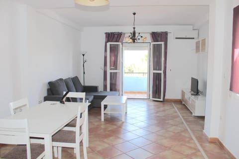 Centro. Nuevo Puerto Deportivo. Playas a 7 minutos. Apartamento in Ayamonte