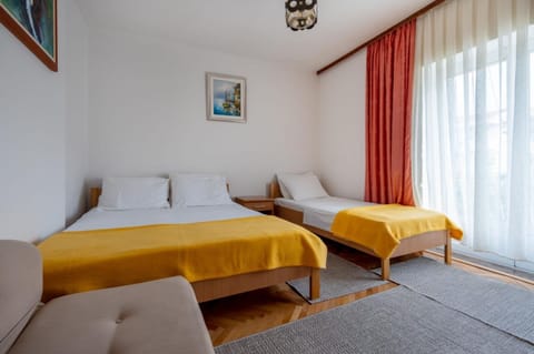 Apartments and rooms Lotus Bed and Breakfast in Neum