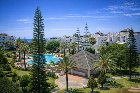 Balcony/Terrace, Pool view, Sea view