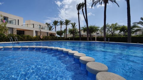 Day, Swimming pool, Swimming pool