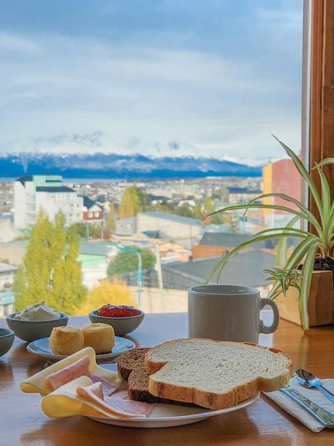 Mountain view, Breakfast