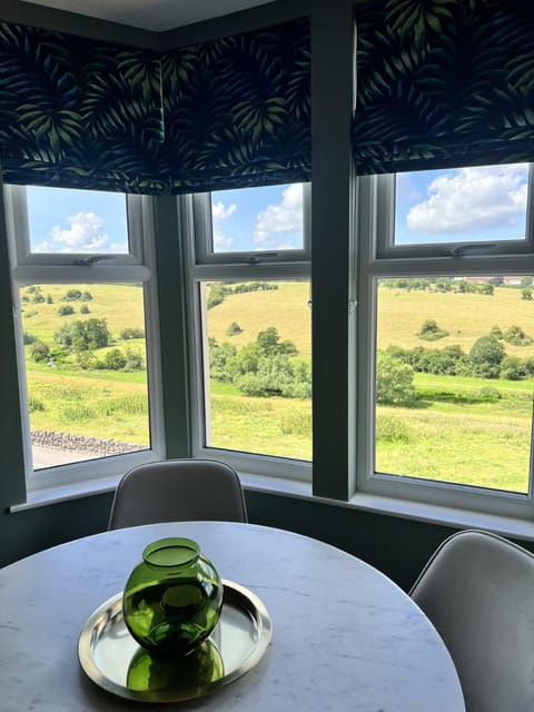 Natural landscape, Seating area