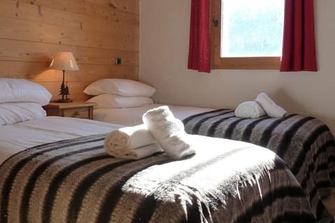 Montseti - 3 bedroom ski-in ski-out apartment Condo in Sainte-Foy-Tarentaise