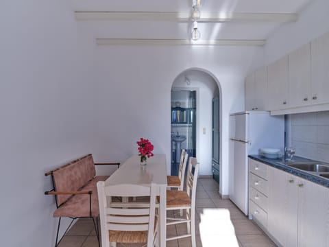 Studio Manolis Apartment in Paros, Greece