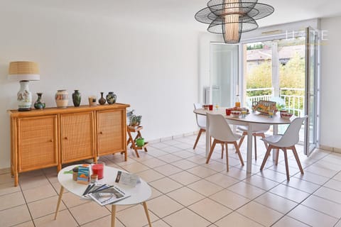 Résidence les Dunes- Appartement avec piscine Apartment in Château-d'Olonne