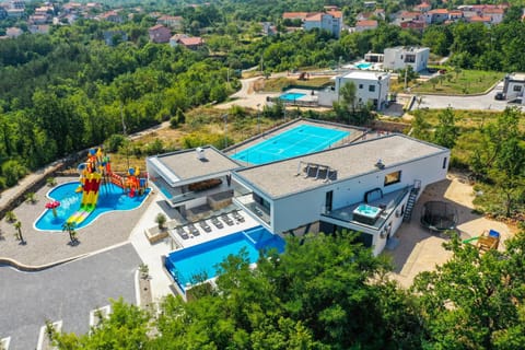 VILLA AQUALANDIA for 20 people Villa in Split-Dalmatia County