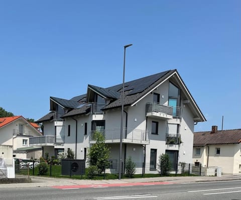 Property building, Day, Neighbourhood, Street view