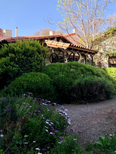 A small cottage in the city Bed and Breakfast in Mendoza