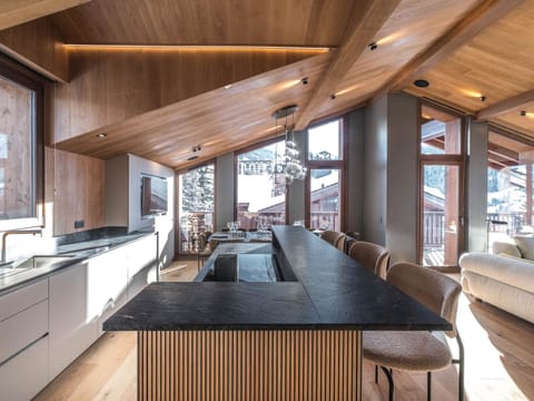 Chalet Courchevel 1650, 5 pièces, 10 personnes - FR-1-563-133 Chalet in Saint-Bon-Tarentaise