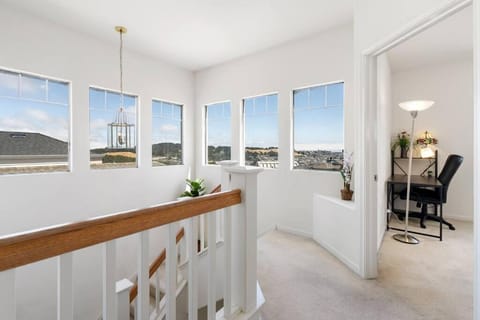 Nancy Homes - Private Rooms with private or shared bathroom and shared kitchen near Kaiser SFO Condominio in Daly City