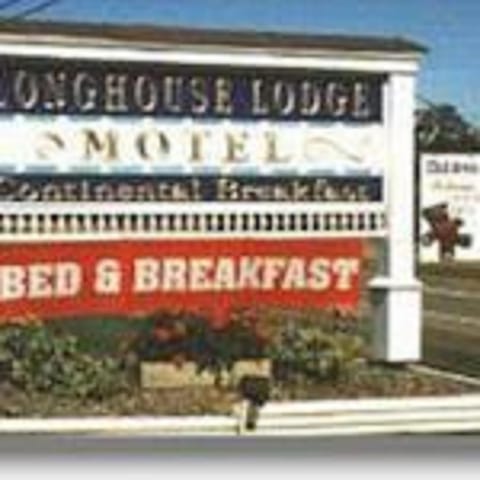 Longhouse Lodge Motel Motel in Seneca Lake