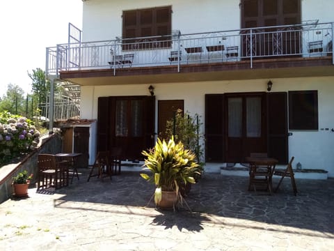 CA' Rinaldi F Bed and Breakfast in Province of Massa and Carrara