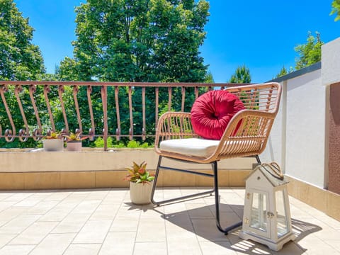 Patio, Balcony/Terrace, Balcony/Terrace, Garden view