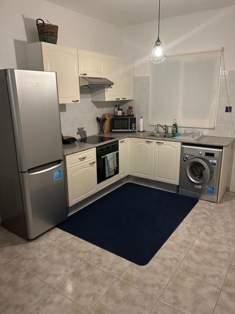 Kitchen or kitchenette, minibar, pet friendly, stove, toaster, washing machine