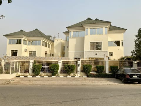 GLOVIS LUXURY APARTMENT Hotel in Abuja