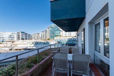MARINA Suite-Hosted by Sweetstay Copropriété in Gibraltar