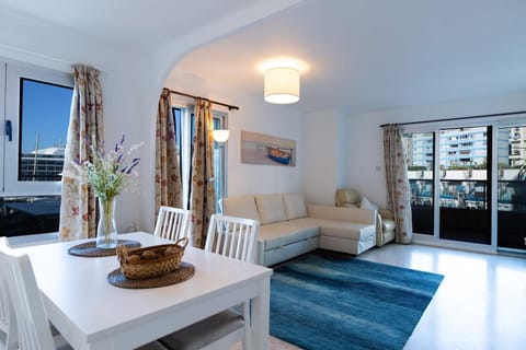 MARINA Suite-Hosted by Sweetstay Copropriété in Gibraltar