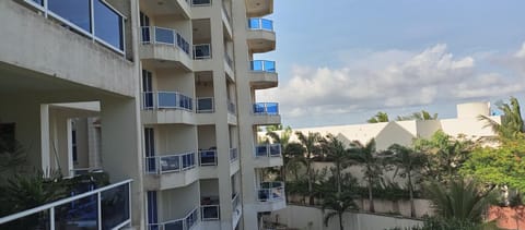 Property building, Day, View (from property/room), Balcony/Terrace