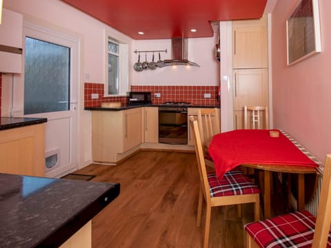Pass the Keys Private Entrance GF 2 bed flat near Renfrew Centre Eigentumswohnung in Paisley