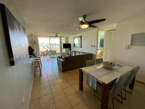 TV and multimedia, Living room, Dining area