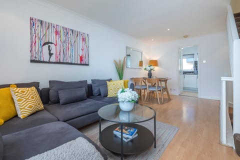 2 Bed town house with Garden in Hackney, London Apartment in London Borough of Hackney