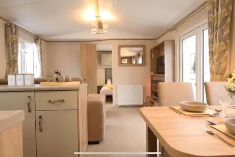Rohannah static Caravan Fantastic Family and Friends Holiday Copropriété in Mersea Island