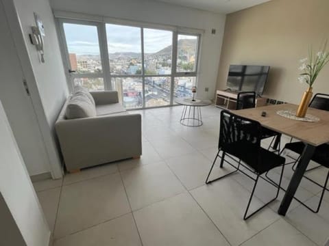 Moderno depto con vista panorámica Appartamento in Comodoro Rivadavia