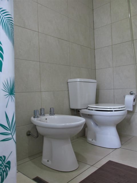 Habitación doble, baño privado. Chambre d’hôte in Godoy Cruz